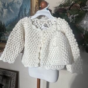 Knit Flower Button Cardigan
Beanie Hat Set